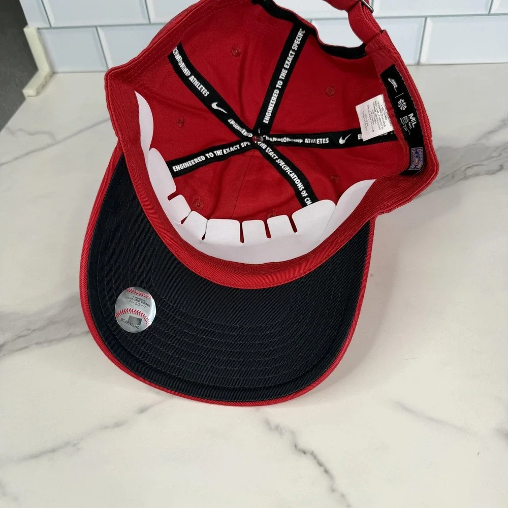 Los Angeles Angels Hat Cap Strap Back Mens M/L Red MLB Baseball Nike Club